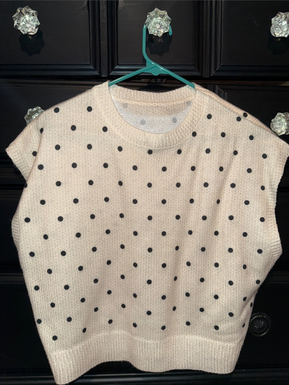 Polka Dot Knit Sleeveless Sweater Vest - Cream/Black